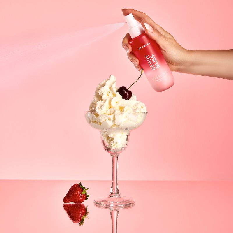 BYROKKO Berry Bliss parfémovaný tělový sprej pro ženy 150 ml (obrázek 5)