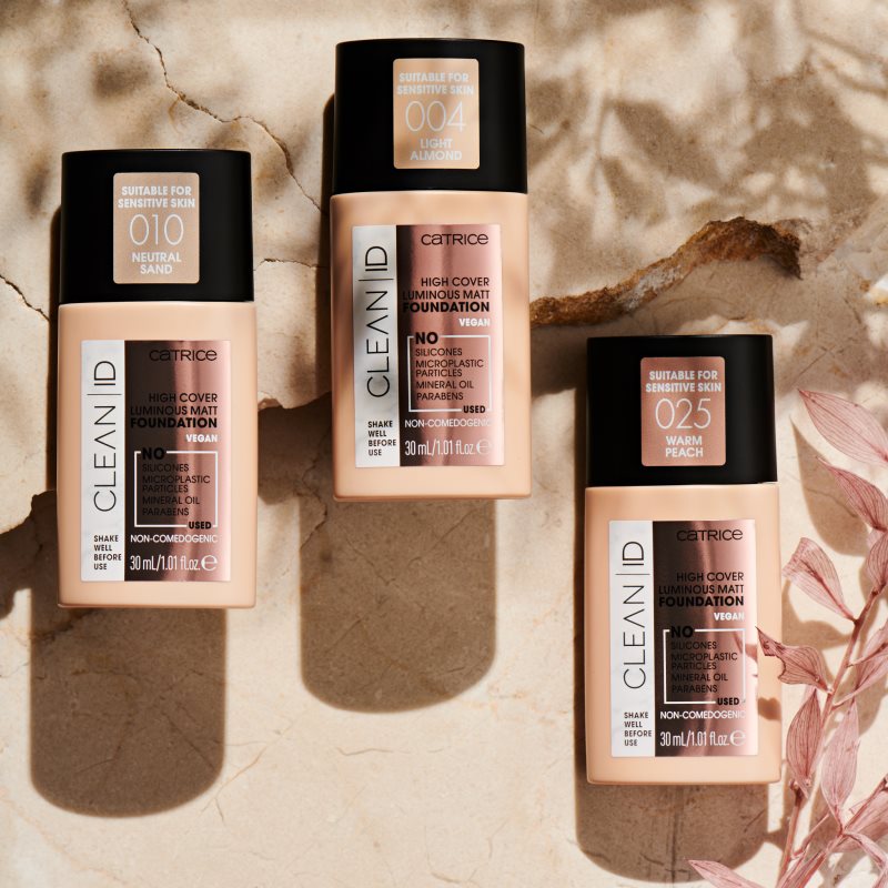 Catrice invisible cover foundation. Catrice clean ID High Cover Luminous Matt Foundation. Консилер для лица `Catrice` clean ID High Cover concealer. Catrice true Skin High Cover concealer оттенки. Catrice clean ID High Cover concealer свотчи.