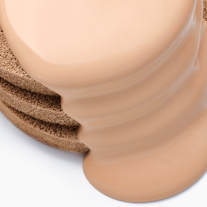 Catrice Invisible Cover Cushion Foundation матиращ фон дьо тен в гъба SPF 30 цвят C024N 10 гр.