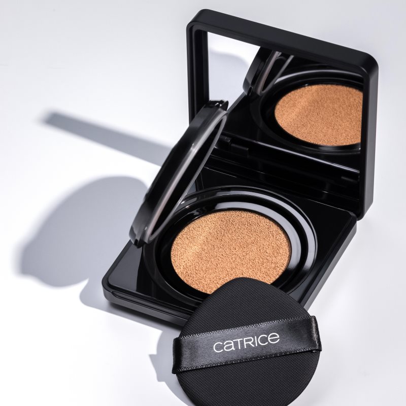 Catrice Invisible Cover Cushion Foundation mattierendes Make up im Schwämmchen SPF 30 Farbton 032W 10 g (Bild 11)