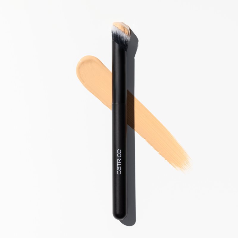 Catrice Under Eye Concealer Brush štětec na korektor 1 ks (obrázek 3)