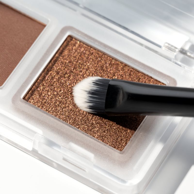Catrice Effect Eyeshadow Duo Brush oboustranný štětec na oční stíny 1 ks (obrázek 6)