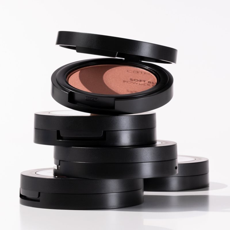 Catrice Soft Blur Powder Brush pudrová tvářenka s matným efektem odstín 050 Born to blonze 5 g (obrázek 8)