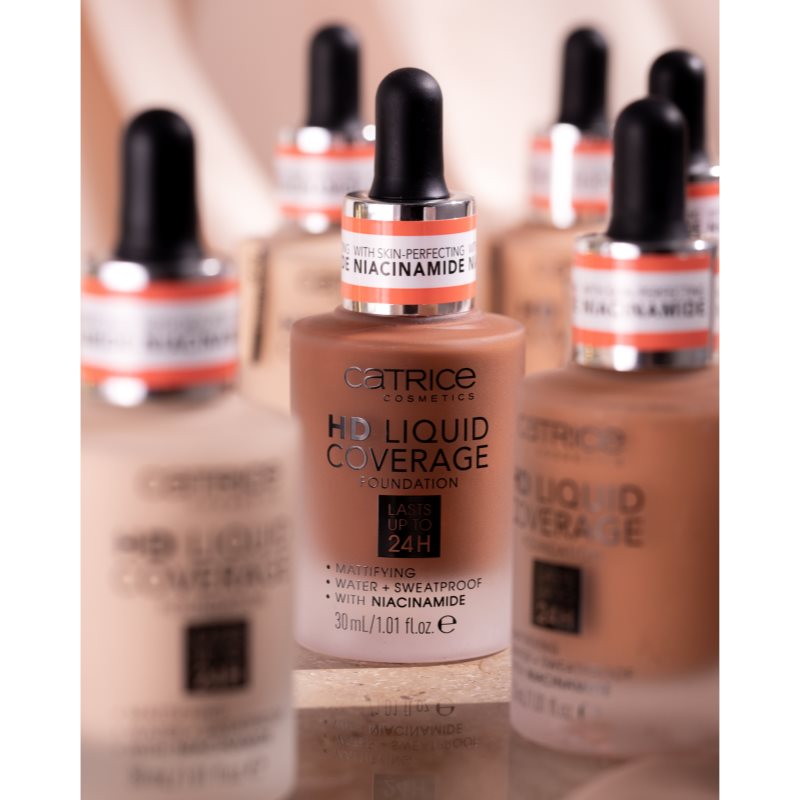 Catrice HD Liquid Coverage make-up odstín 040 Warm Beige 30 ml