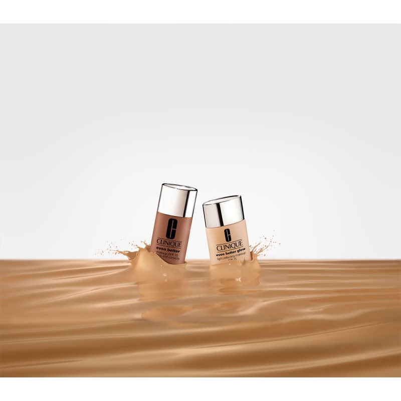 Clinique Even Better Glow Light Reflecting Makeup SPF 15 tekući puder s posvjetljujućim učinkom SPF 15 nijansa WN 114 Golden 30 ml
