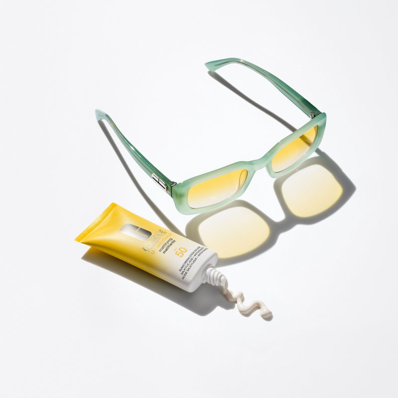 Clinique Sun UV Solutions Matifying Sunscreen SPF 50 opalovací krém na obličej s matujícím efektem 40 ml (obrázek 4)