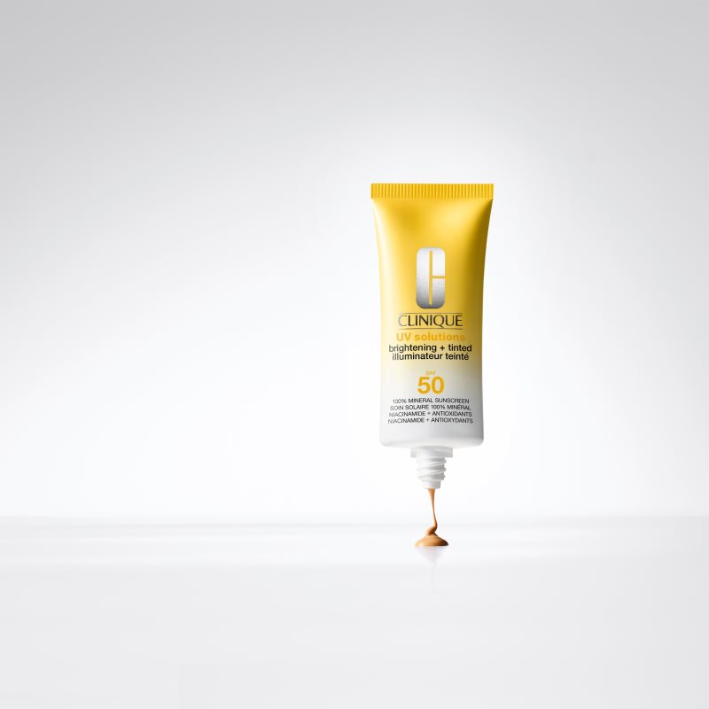 Clinique Sun UV Solutions Brightening Tinted Sunscream SPF50 aufhellende Tönungscreme Farbton 01 Light 40 ml (Bild 4)