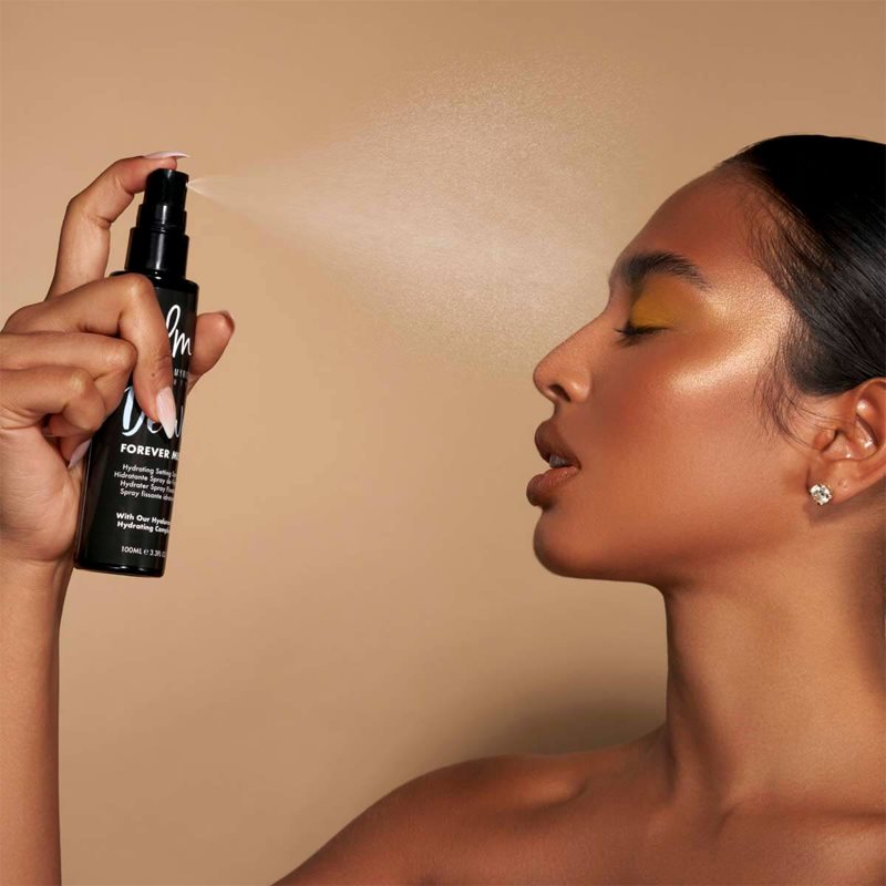 Danessa Myricks Beauty Forever Mist Dewy фіксатор макіяжу зі зволожуючим ефектом 100 мл