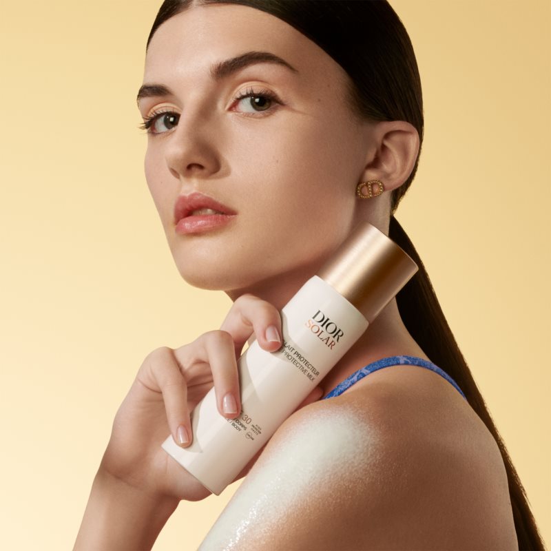 DIOR Dior Solar The Protective Milk Sunscreen Lotion For The Face And Body In A Spray SPF 30 125 Ml
