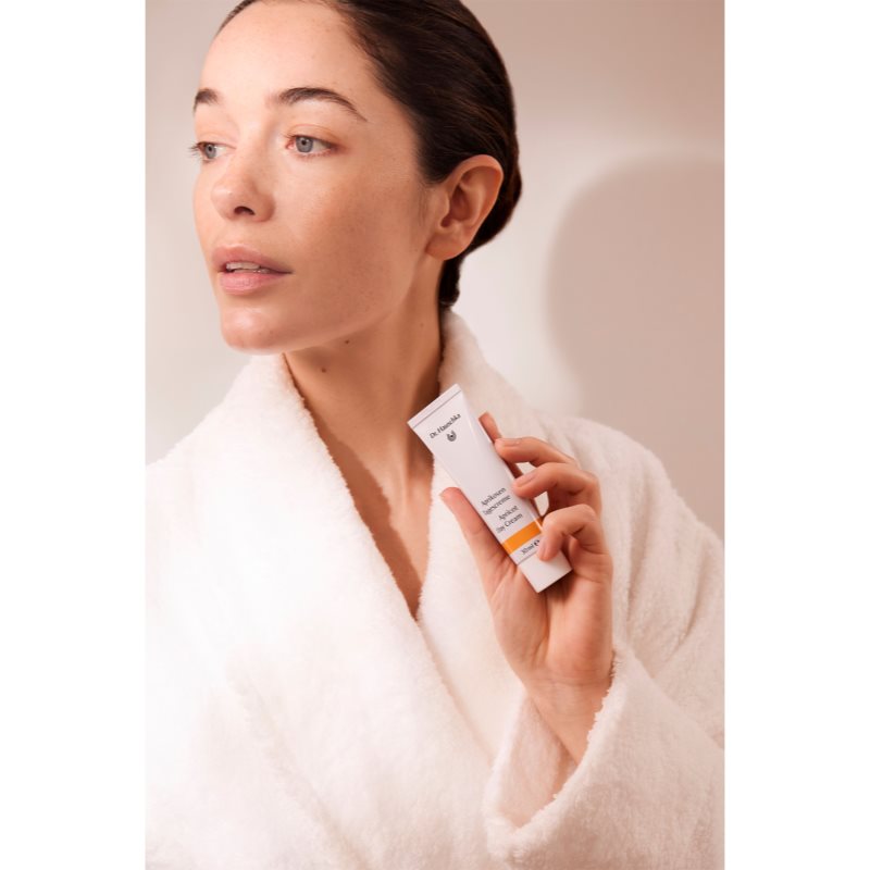 Dr. Hauschka Facial Care revitalizační krém pro suchou pleť 30 ml (obrázek 3)