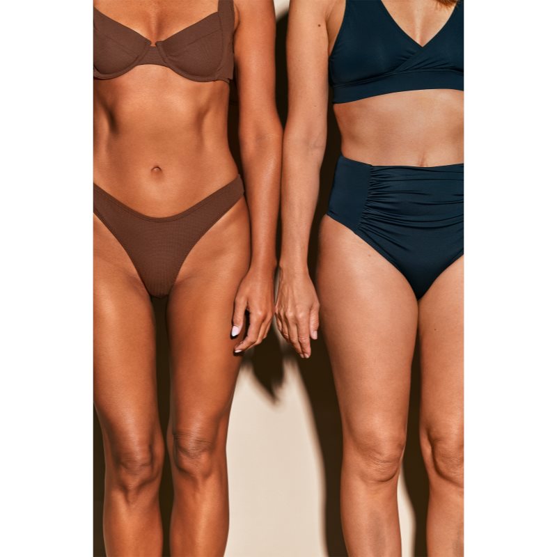 Dripping Gold Air Glow Instant Spray Tan samoopalovací sprej odstín Dark 75 ml (obrázek 4)