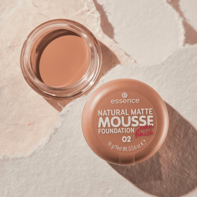 essence NATURAL MATTE MOUSSE maquillaje textura espuma tono 02 16 g