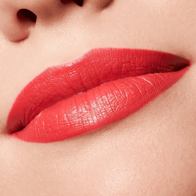 essence Caring SHINE rossetto trattante colore 207 My Passion 3,5 g