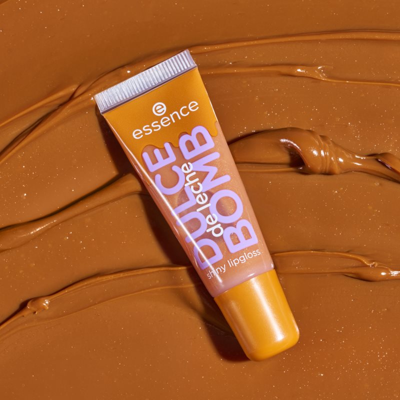 essence Dulce De Leche Bomb lesk na rty odstín 01 Cream Come True 10 ml (obrázek 9)