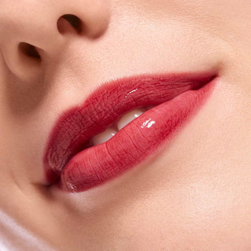 essence Juicy Bomb lesk na rty se zvětšujícím efektem odstín 02 Sour Cherry 2.6 ml (obrázek 6)