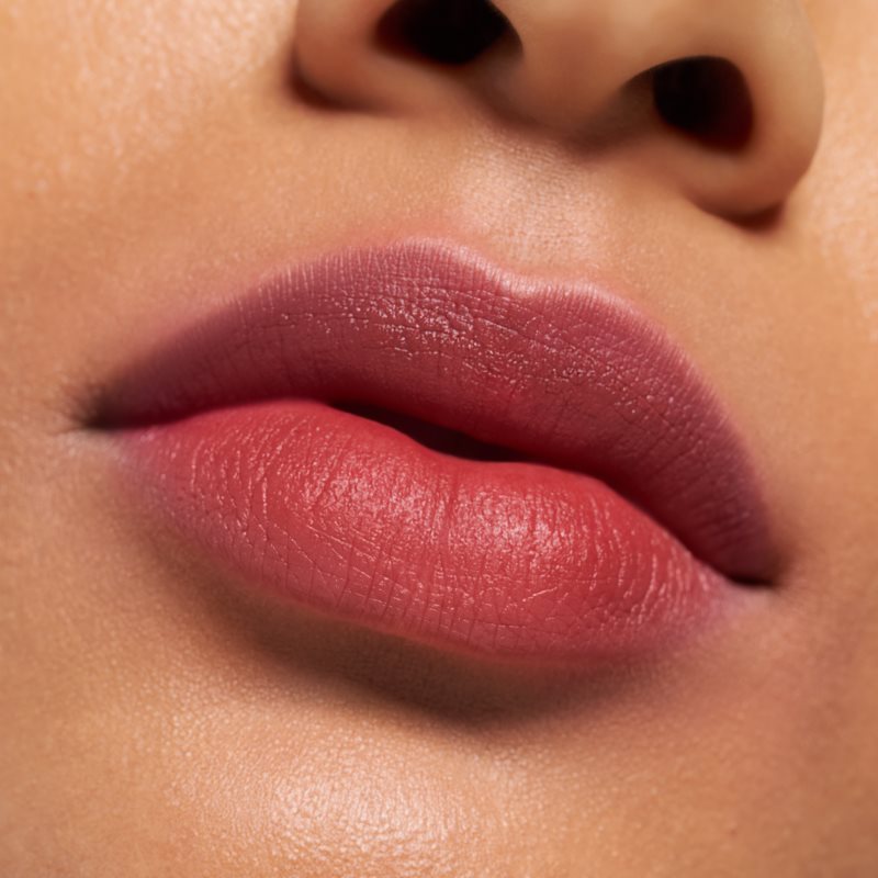 essence Blur Soufflé matná tekutá rtěnka odstín 12 Soft Launch 3.6 ml (obrázek 4)