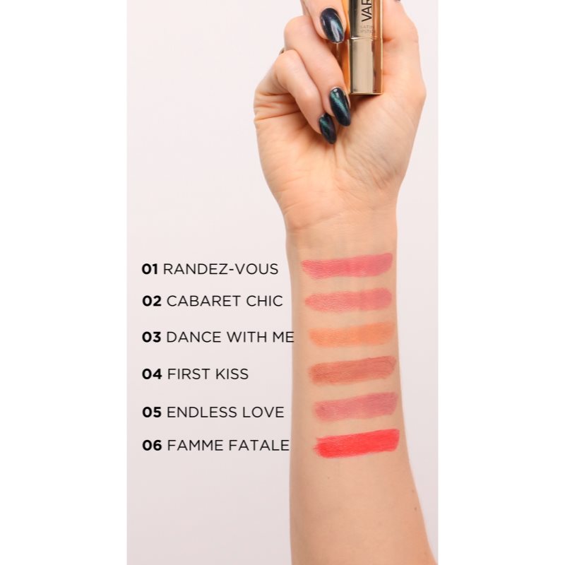 Eveline Cosmetics Variété aksamitna szminka odcień 02 Cabaret Chic 4 g