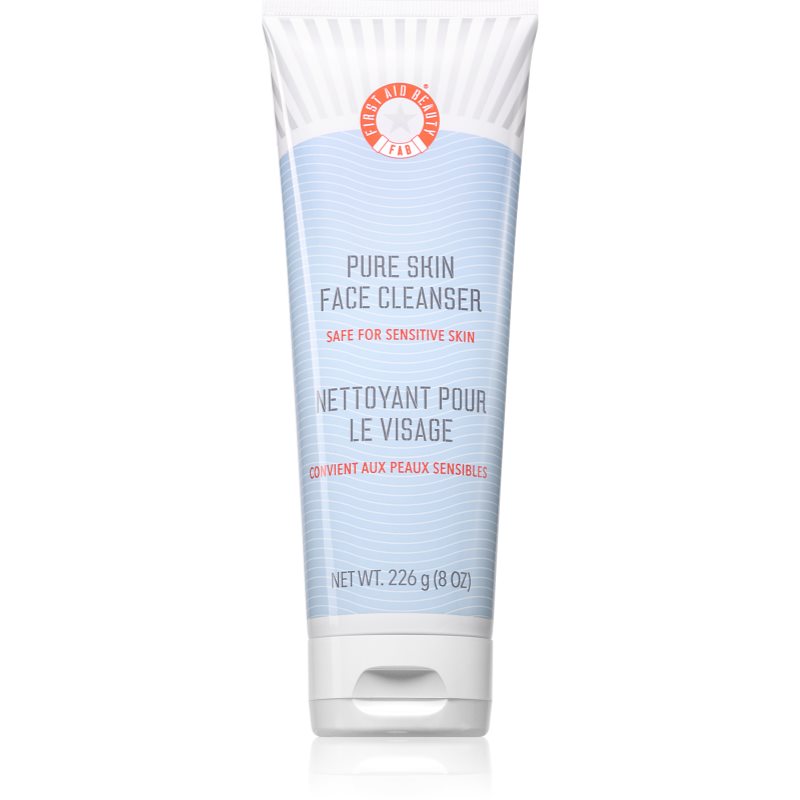 First Aid Beauty Pure Skin čisticí přípravek na obličej 226 g