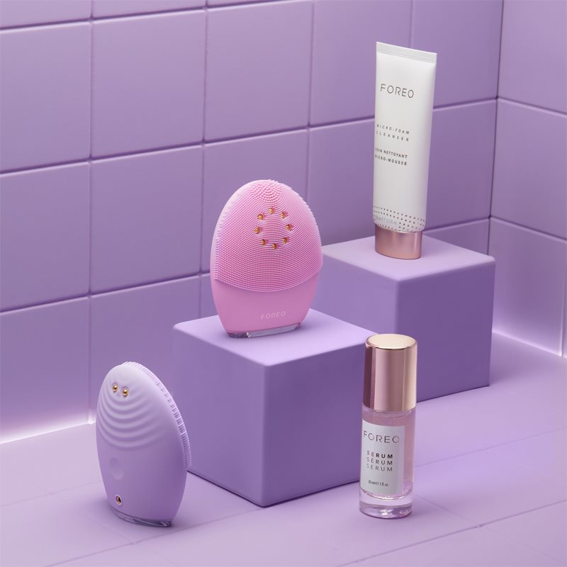 FOREO LUNA™ 3 Plus Appareil De Nettoyage Sonique Avec Fonction Thermique Et Massage Raffermissant Peaux Normales