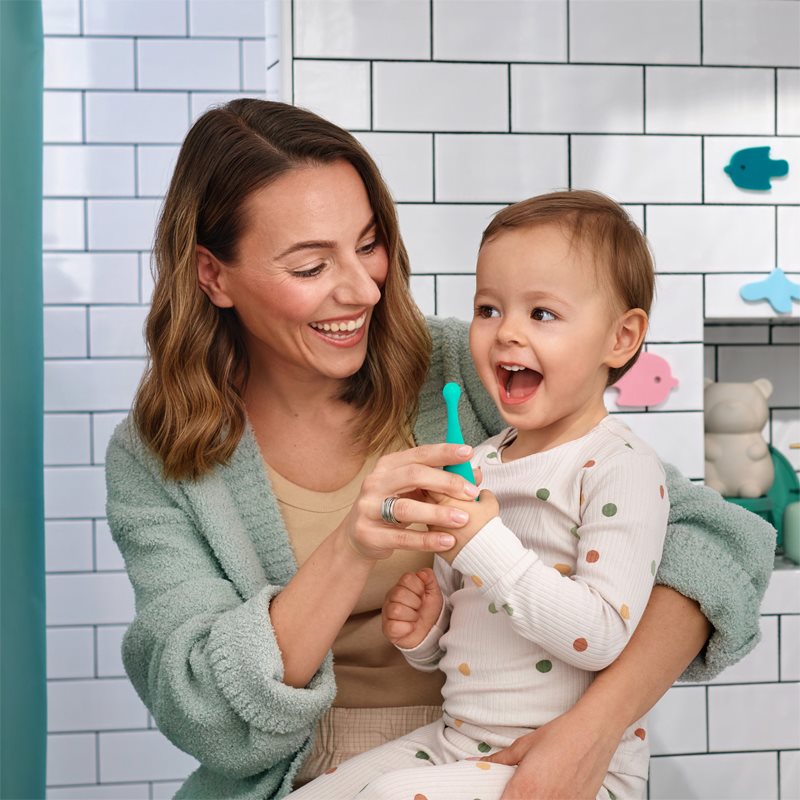 FOREO Issa™ Baby електрична зубна щітка для дітей Kiwi Green Panda