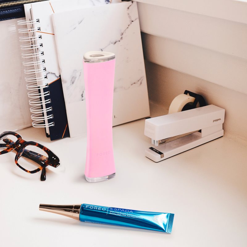 FOREO ESPADA™ 2 ручка з блакитним світлом для зменшення проявів акне Pearl Pink 1 кс