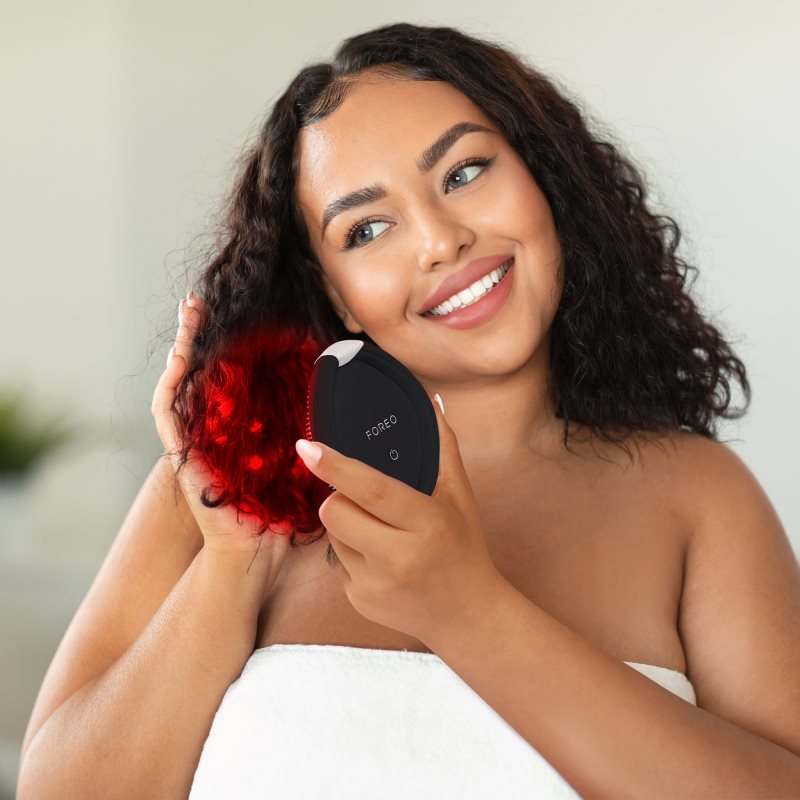FOREO FLIP™ Play Advanced 3-in-1 hřeben na vlasy s LED podsvícením Midnight Magic 1 ks (obrázek 4)
