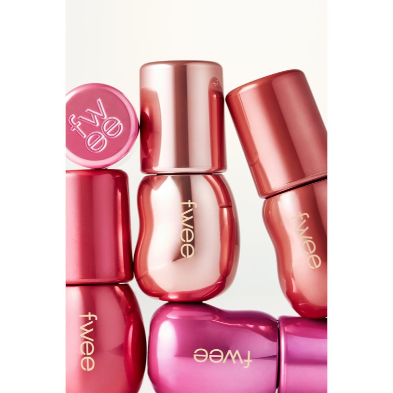 fwee 3D Voluming Gloss hydratační lesk na rty pro zvětšení objemu odstín B10 Yoghurt 70% 5.3 g (obrázek 7)