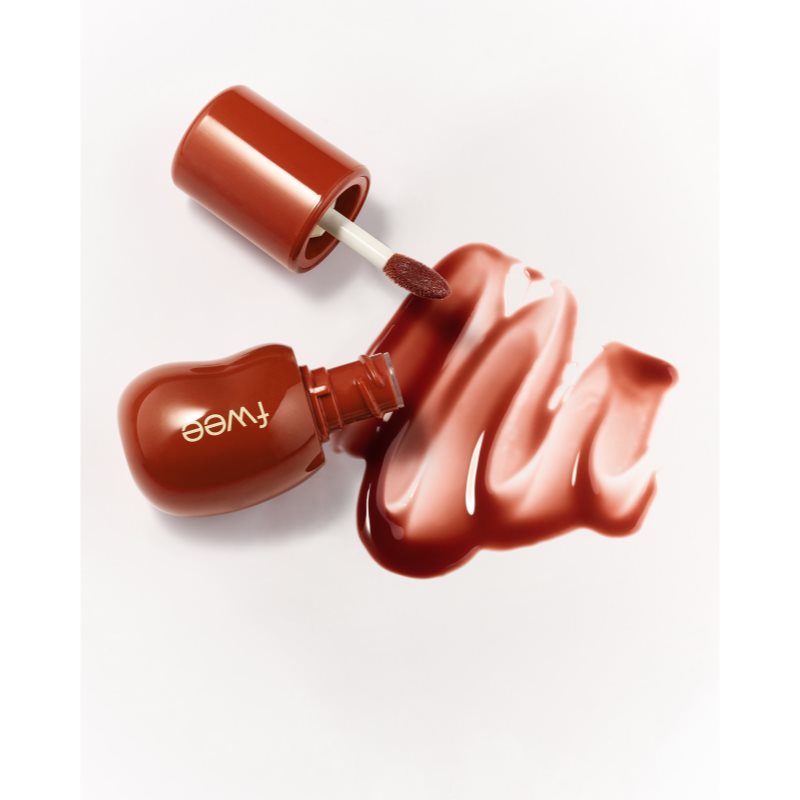 fwee 3D Voluming Gloss hydratačný lesk na pery pre zväčšenie objemu odtieň B06 Scotch 70% 5.3 g