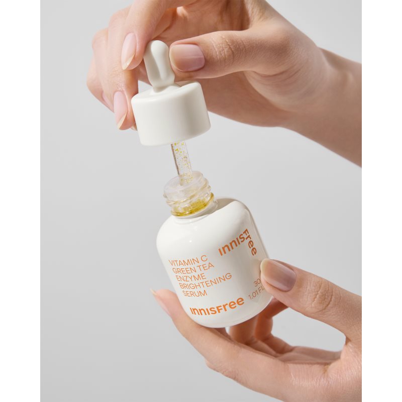 innisfree Green Tea Enzyme Vitamin C Brightening Serum rozjasňujúce sérum s vitamínom C pre zjednotenie farebného tónu pleti 30 ml (obrázok 7)