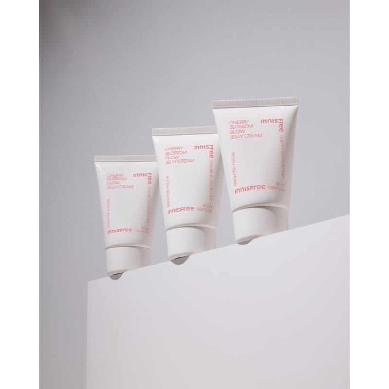innisfree Cherry Blossom Glow Jelly Cream hĺbkovo hydratačný krém pre rozjasnenie pleti 50 ml (obrázok 3)