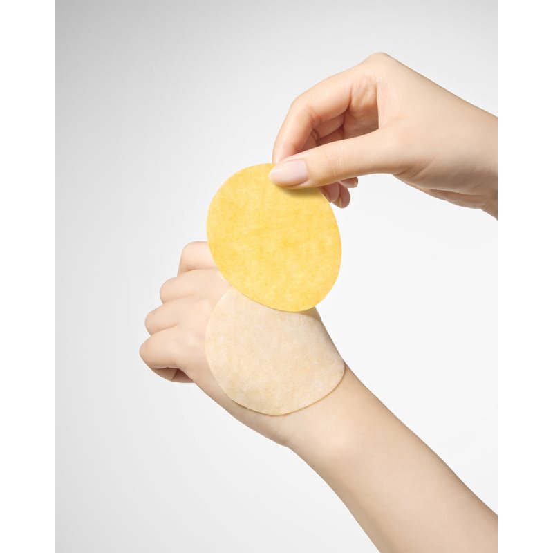 innisfree Green Tea Vitamin C Brightening Toner Pads tonizačné vankúšiky pre rozjasnenie a hydratáciu 60 ks (obrázok 3)