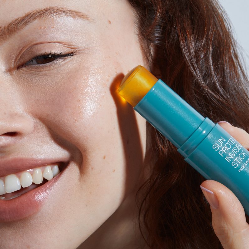 KIKO Milano Sun Protection Invisible Stick Schützende und nährende Sticks Für Gesicht und Körper SPF 50 10 g (Bild 3)