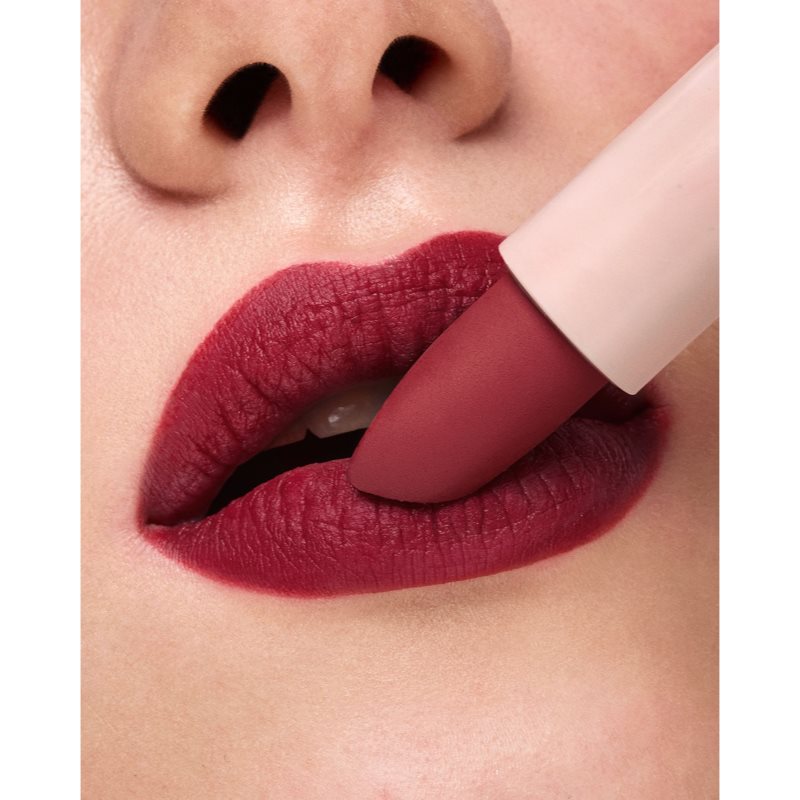 KIKO Milano Kind By Kiko Soft Matte Lipstick seidiger Lippenstift mit Matt-Effekt Farbton 04 Scarlet Earth 4 g (Bild 4)
