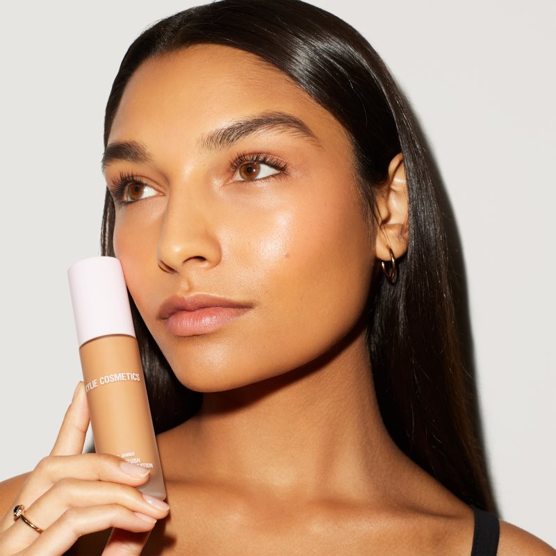 Kylie Cosmetics Kylie Jenner Liquid Foundation тональний крем відтінок Tan 7.5 W 30 мл