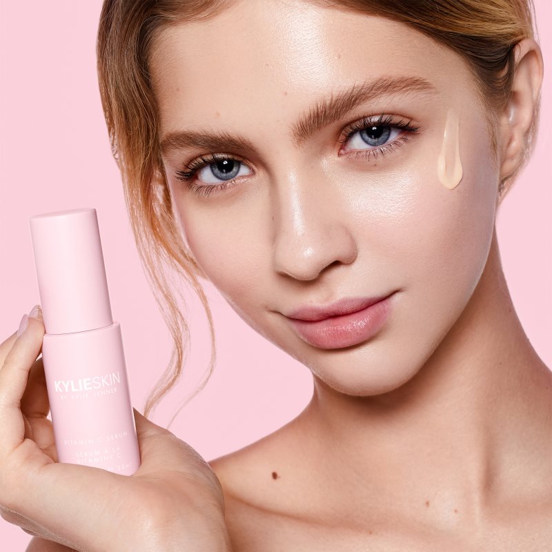 Kylie Cosmetics Kylie Skin Vitamin C Serum освітлююча сироватка з вітаміном С для жінок 20 мл
