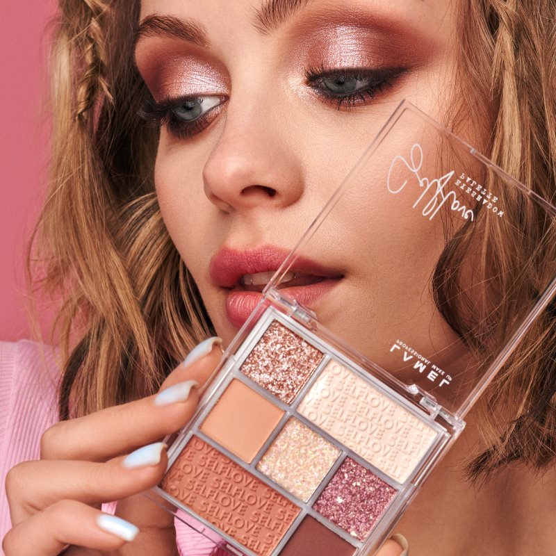 LAMEL Insta Selflove Eyeshadow Palette #401 8,5 G