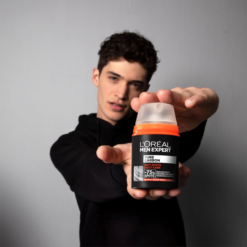 L’Oréal Paris Men Expert Pure Carbon зволожуючий денний крем проти недосконалостей шкіри 50 гр