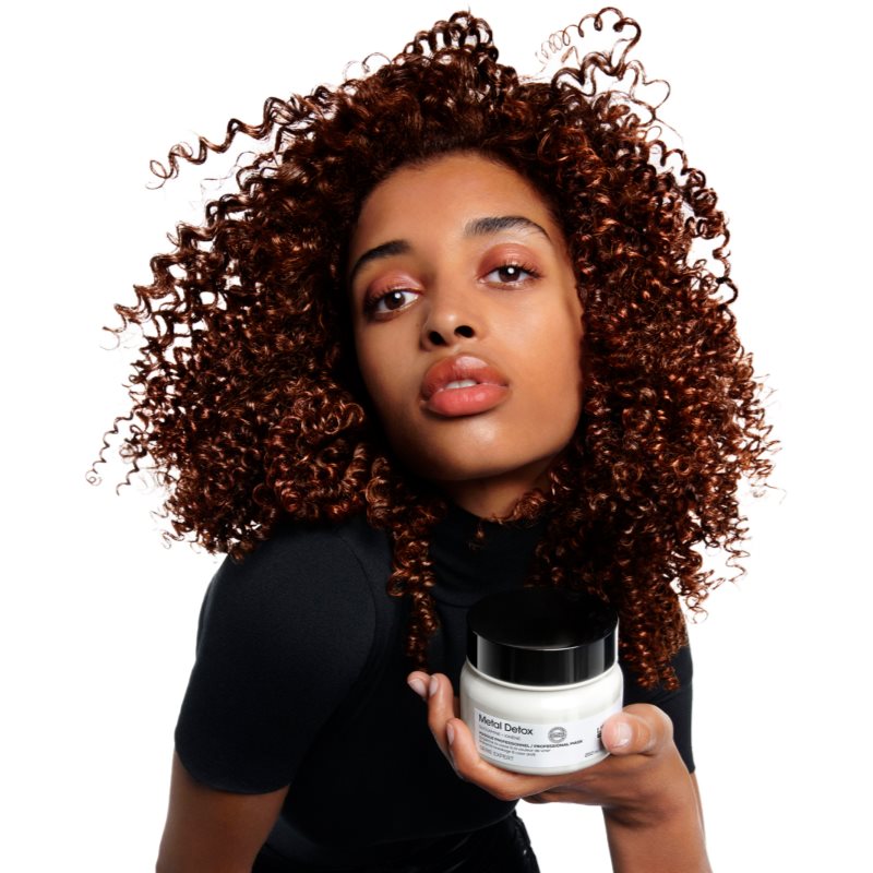L’Oréal Professionnel Serie Expert Metal Detox Masque Nourrissant En Profondeur Pour Cheveux Colorés Et Abîmés 250 Ml