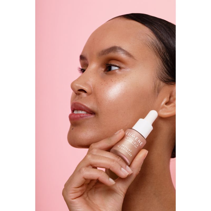 Lumene Invisible Illumination Instant Illuminizer Aufheller für Gesicht und Augenbereich Farbton Golden Hour 15 ml