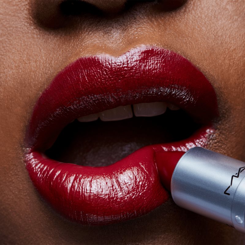 MAC Cosmetics Amplified Creme Lipstick кремова помада відтінок Dubonnet 3 гр