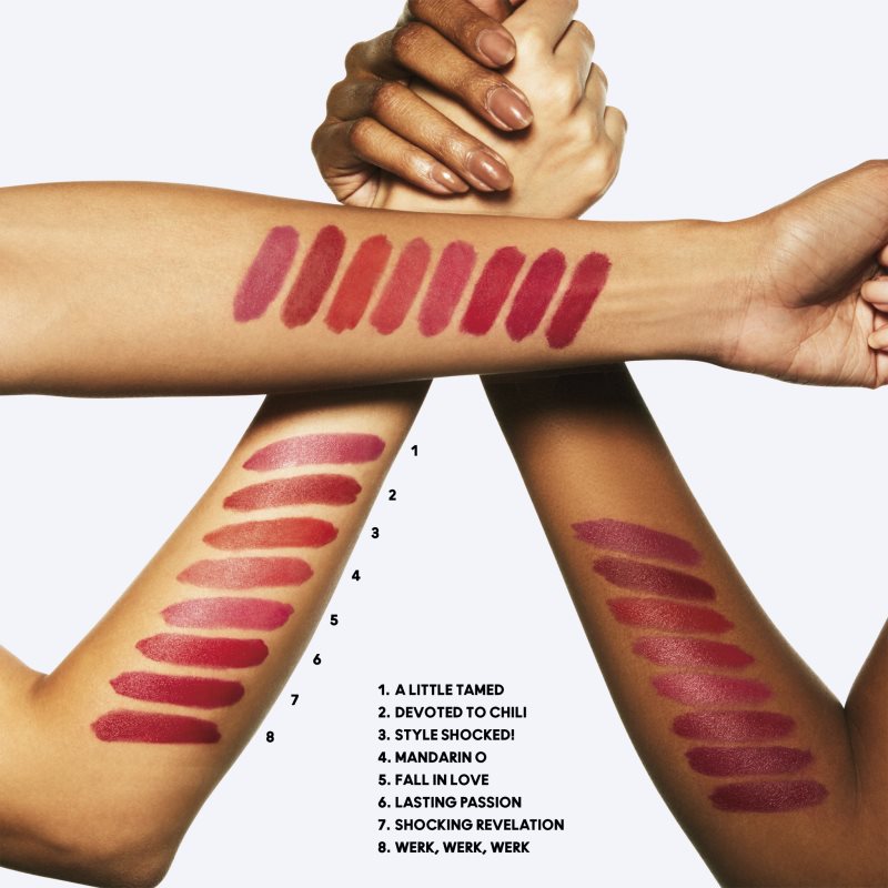 MAC Cosmetics Powder Kiss Lipstick матуюча помада відтінок Shocking Revelation 3 гр