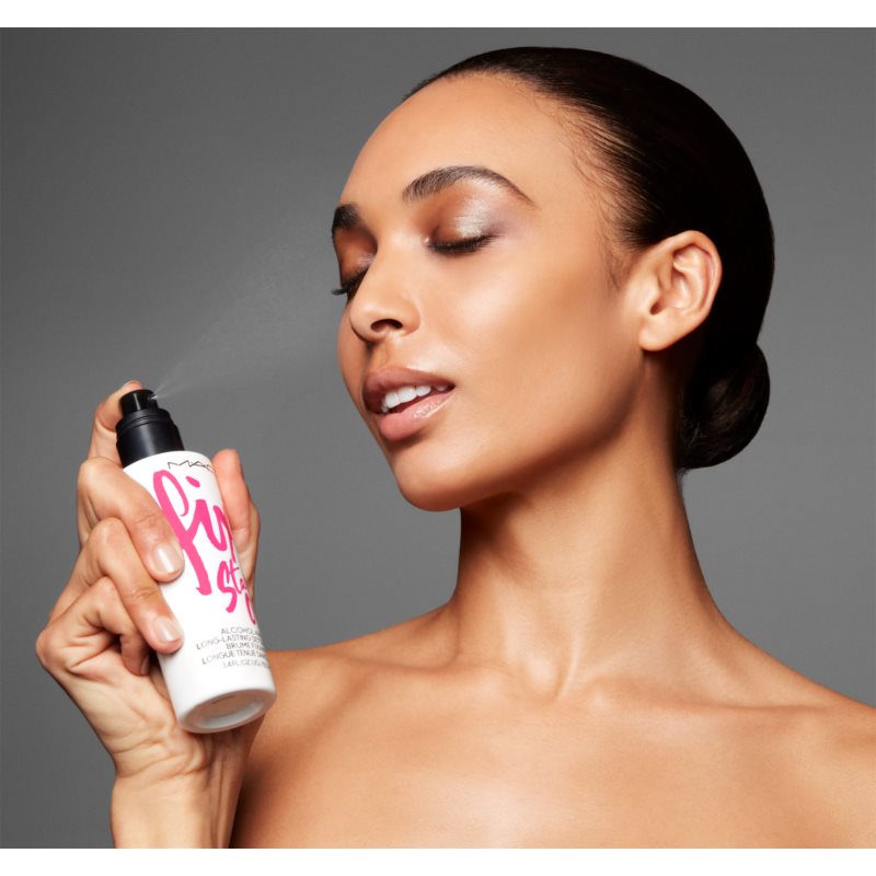 MAC Cosmetics Fix + Stay Over Makeup Setting Spray Moisturising 100 Ml