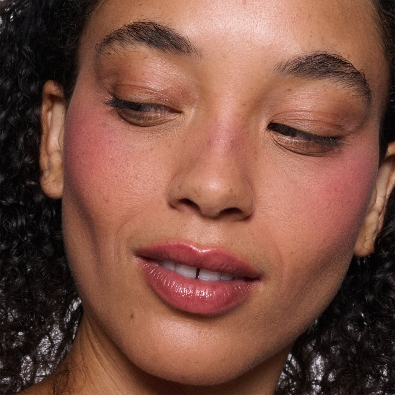 MAC Cosmetics Skinfinish Colourstruck lícenka odtieň Ruby Wooed 4.5 g