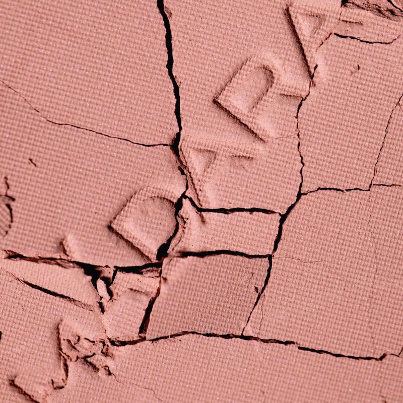 MÁDARA Magnetic Blush pudrová tvářenka odstín Bare Blossom 6 g (obrázek 5)