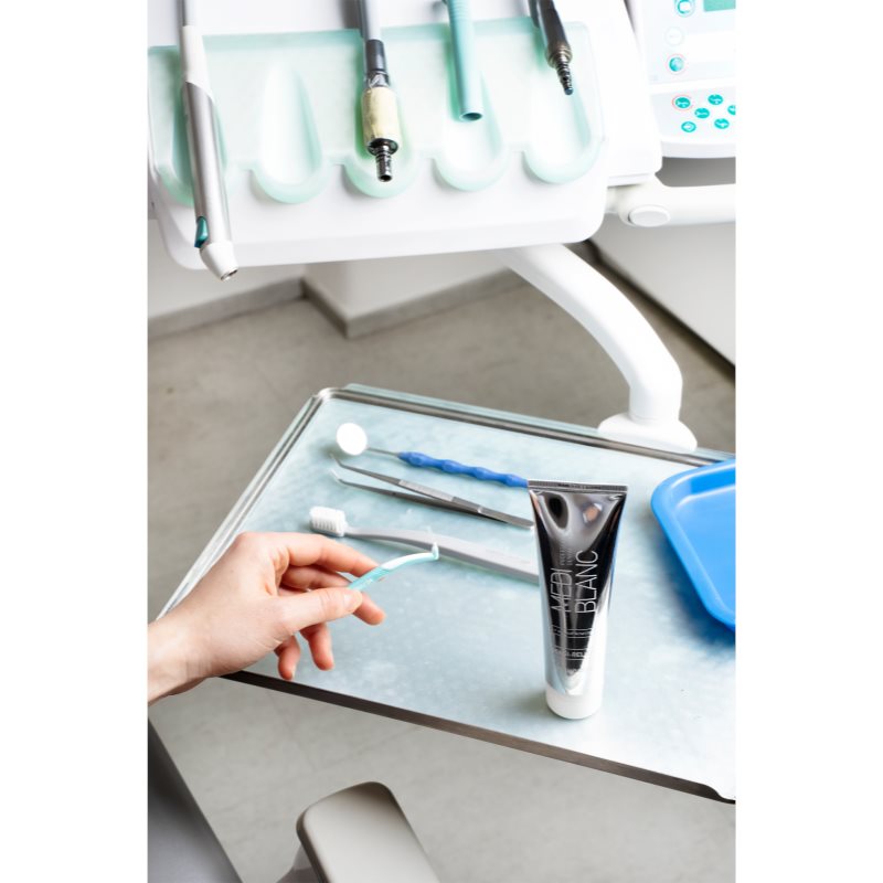 MEDIBLANC Sensi-Relief Toothpaste For Sensitive Teeth 100 Ml
