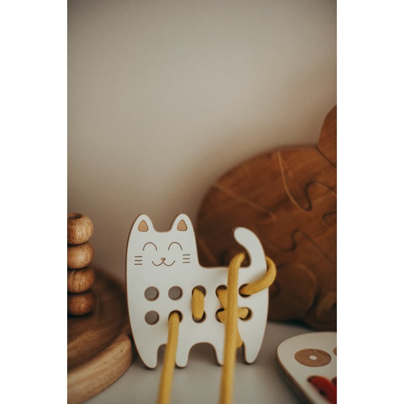 Milin Small Wooden Lacing Toy Cat розвивальна іграшка 9 Cm X 8,5 Cm X 0,7 Cm 1 кс