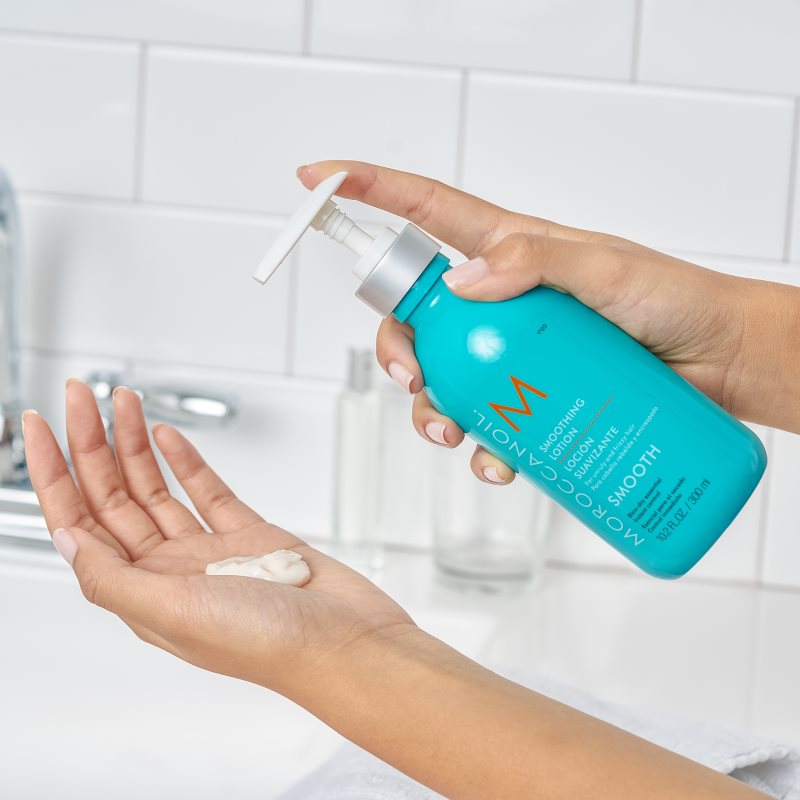 Moroccanoil Smooth Smoothing Cream For Unruly And Frizzy Hair 300 Ml