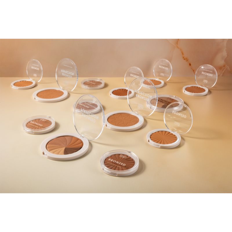 MUA Makeup Academy Bronzed bronzujúci púder odtieň 100 8.5 g