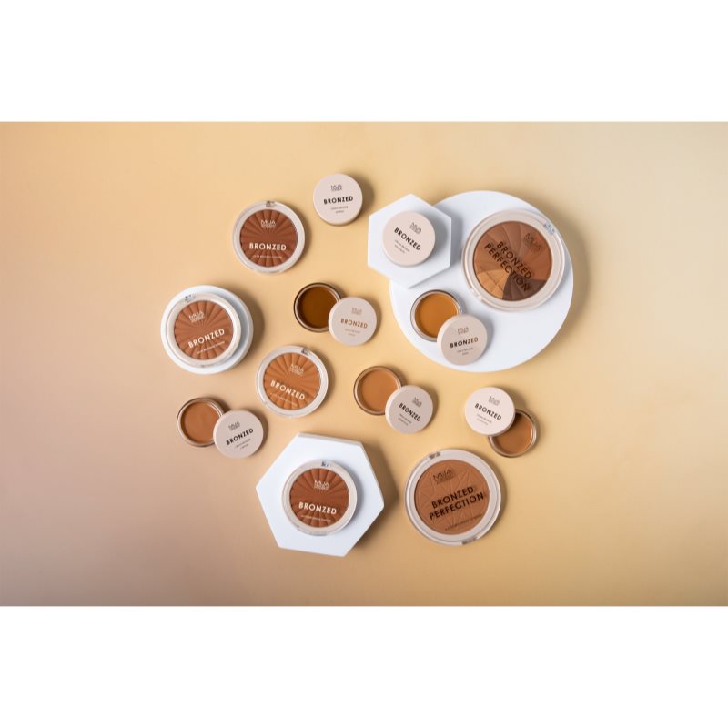 MUA Makeup Academy Bronzed bronzujúci púder odtieň 100 8.5 g