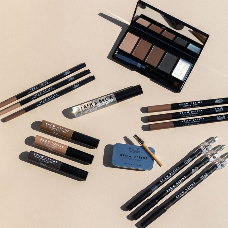 MUA Makeup Academy Brow Define олівець для брів зі щіточкою відтінок Dark Brown 0,25 гр